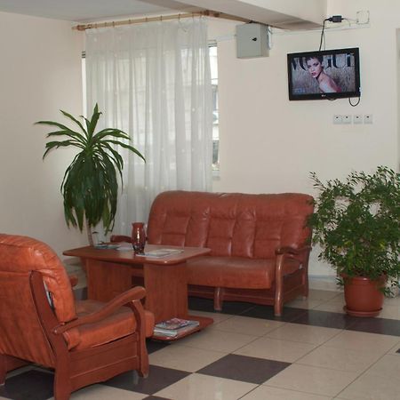 Hotel Delaf Cluj-Napoca Buitenkant foto